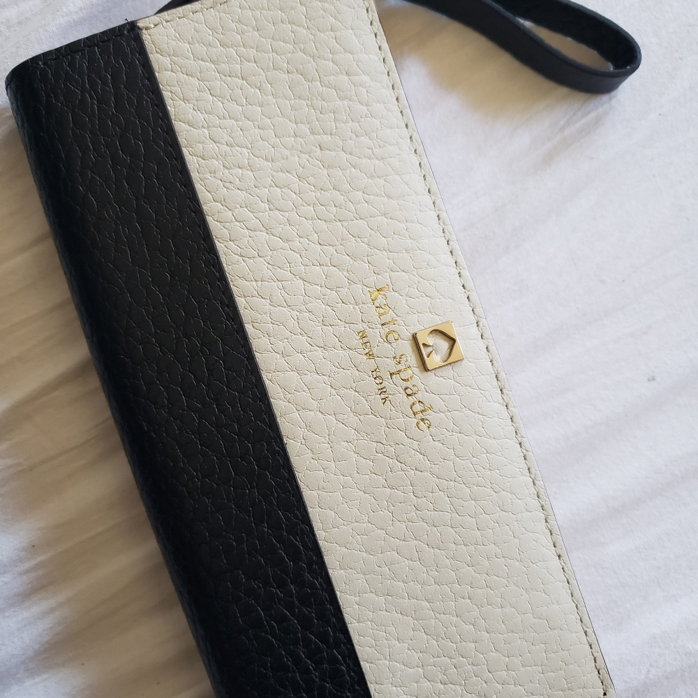 Porcelain and Black Kate Spade wallet